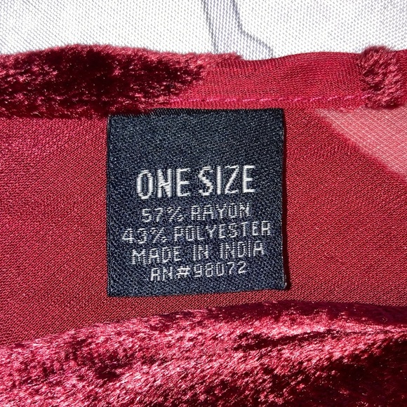 Maroon Triangle Velvet Floral Scroll Scarf - Picture 3 of 3